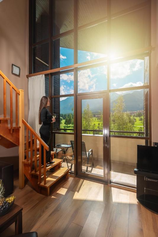 Three-Bedroom Lux Apartment image 4