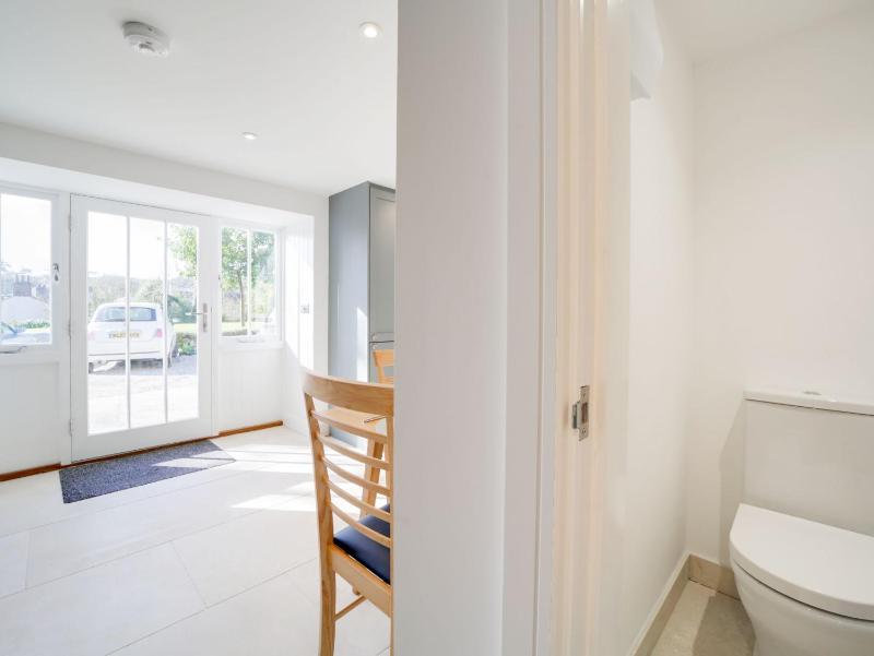 Starfish Cottage - image 24