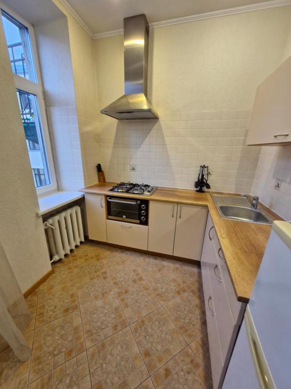 Standard Studio Apartment - Fourth Floor without Elevator image 2