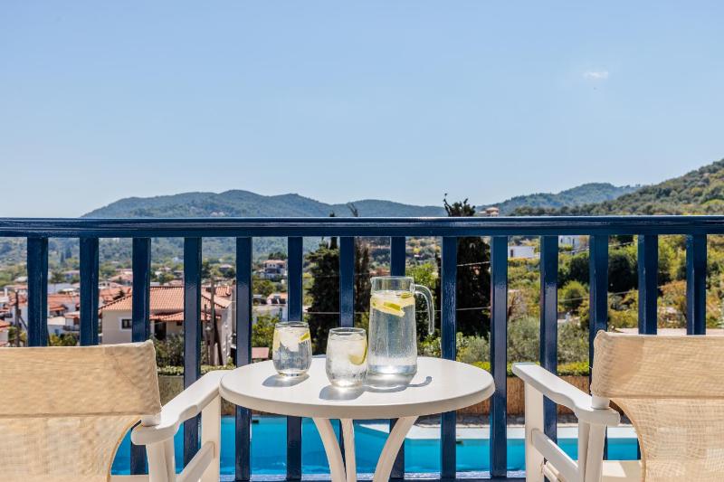 Aperitton Hotel - image 5