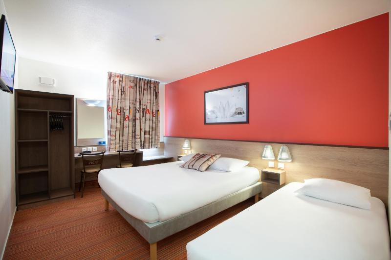 Triple Room image 4