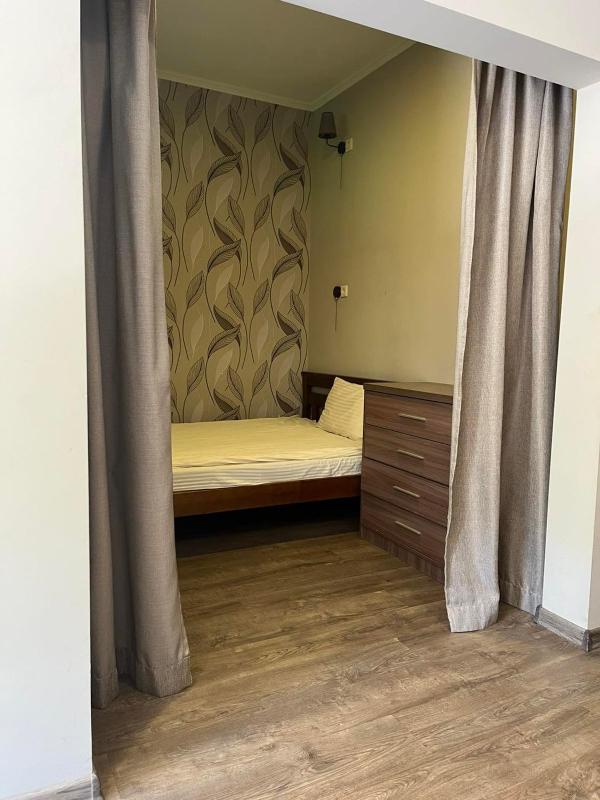 Double Room image 4