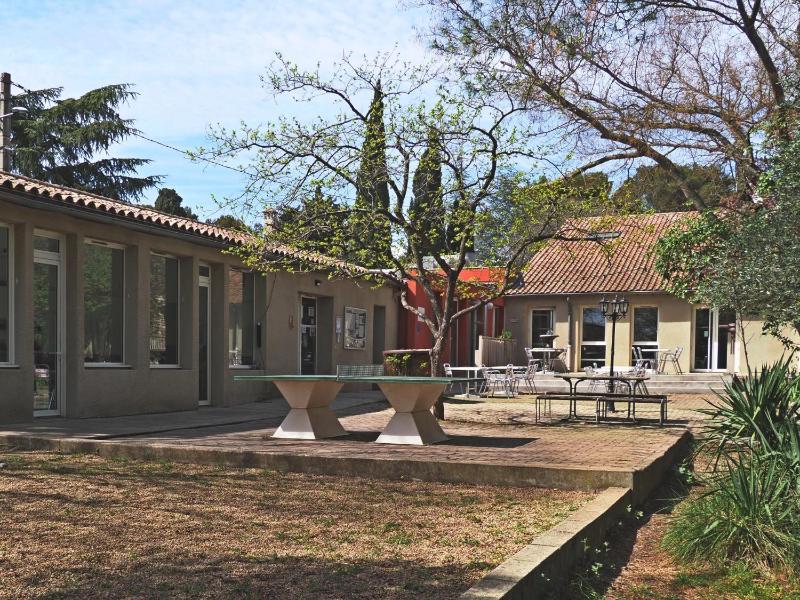 Auberge de Jeunesse HI Nîmes - image 18