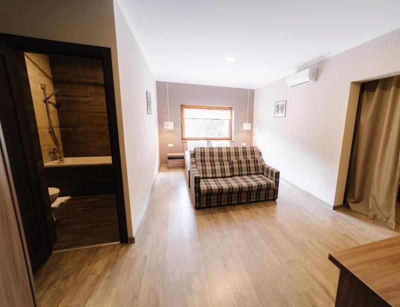 Double Room image 1