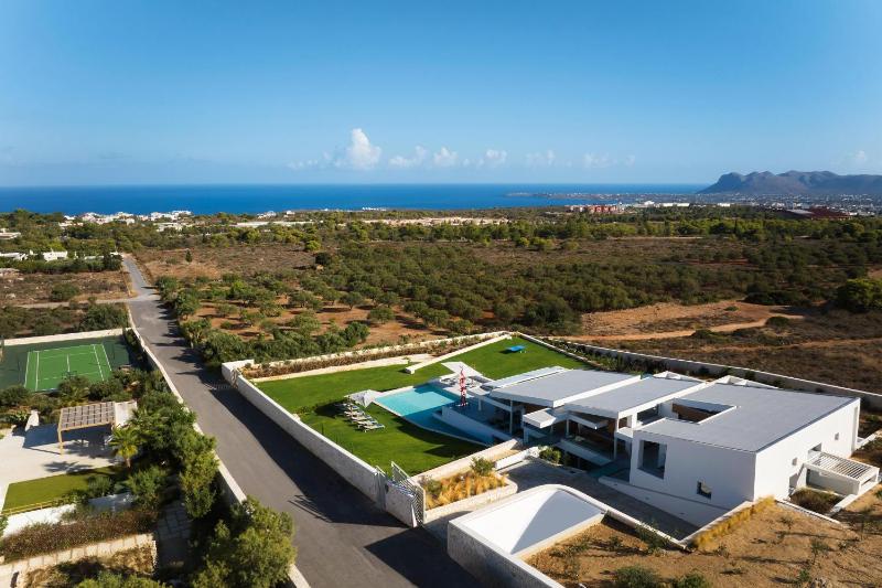 Villa St John - Wellness & Entertainment by etouri - image 2