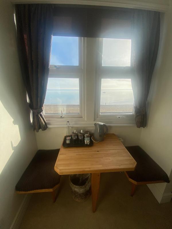Standard Double Room with Sea View image 4