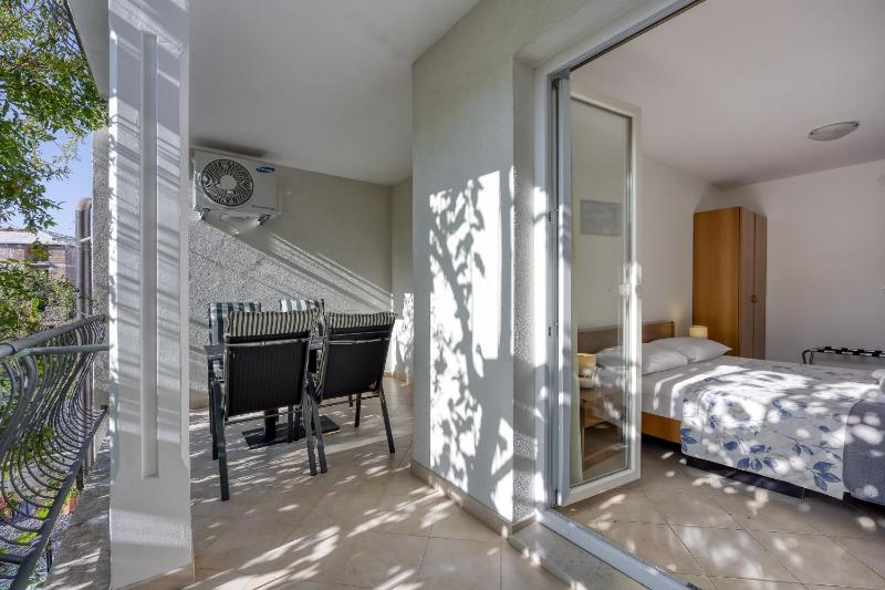Apartment image 2