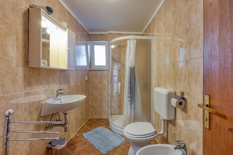 Apartment image 2