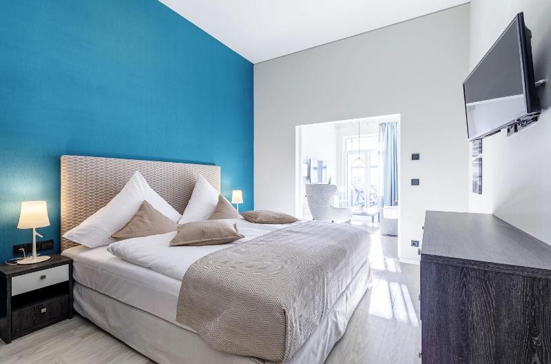 Admiralssuite - Exklusive 5-Sterne-Ferienwohnung mit Westbalkon in der Seefahrtsschule Wustrow - image 22