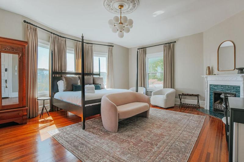Two-Bedroom Suite image 1
