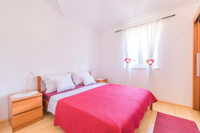 One-Bedroom apartment Standard image 1