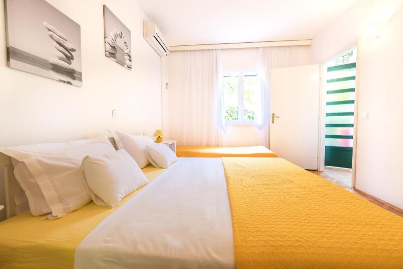 One-Bedroom Apartment with Terrace image 3