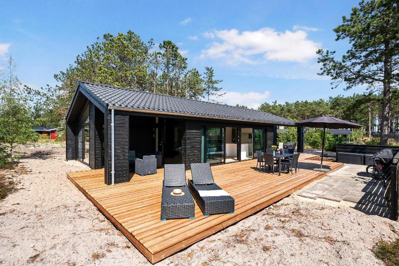Awesome Home In Ebeltoft With 3 Bedrooms And Wifi - image 12