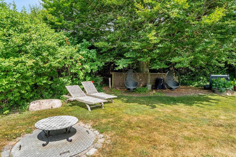 Romantic Seaside Cottage With Panoramic Views Just 20 Meters From The Beach - image 13