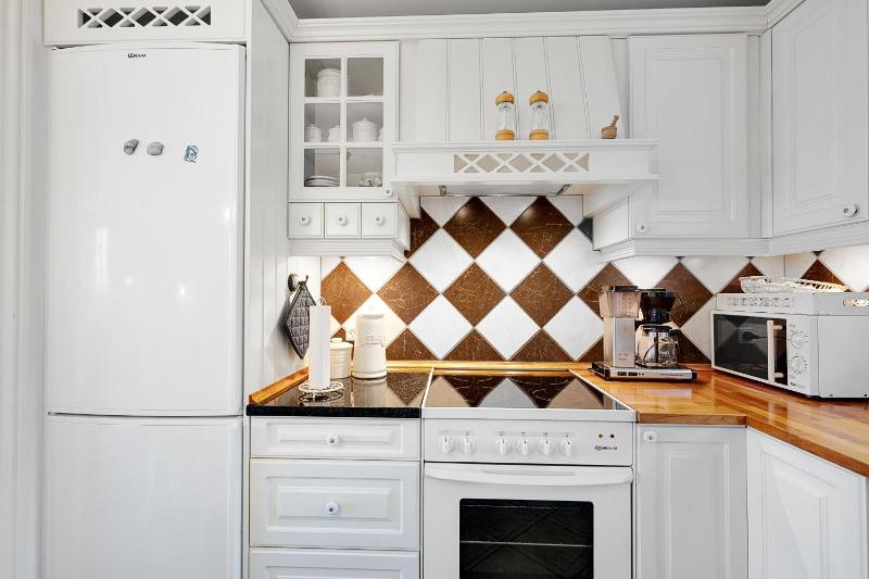 Romantic Seaside Cottage With Panoramic Views Just 20 Meters From The Beach - image 36
