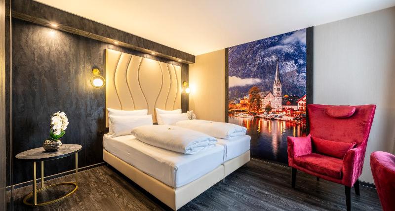 Doppelzimmer Hofseitig image 1