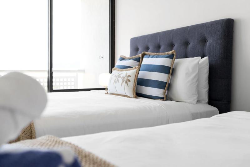Belle Escapes Rydges Plaza Esplanade Luxury 2-Bedroom Apartment - image 8