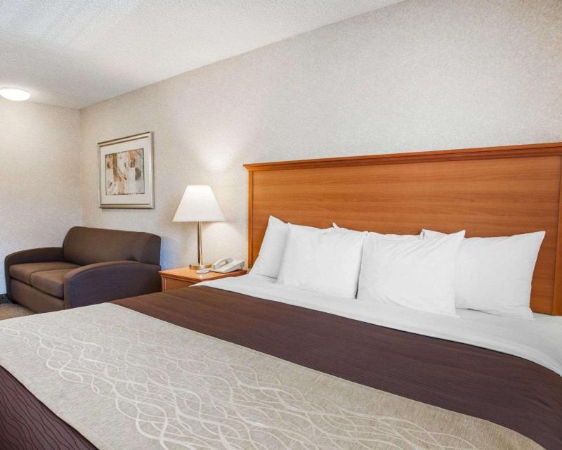 King Room image 4