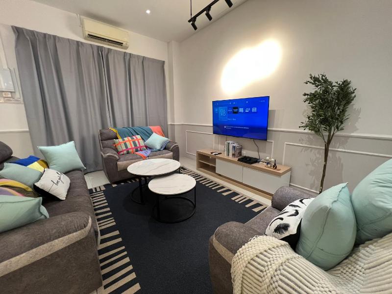 FunkyVila5 16PX 4BR Near188Tower HTAA Artstreet - image 17
