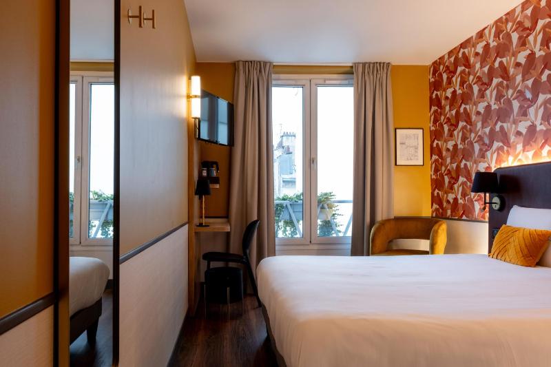 Superior Room - 1 Double Bed image 3