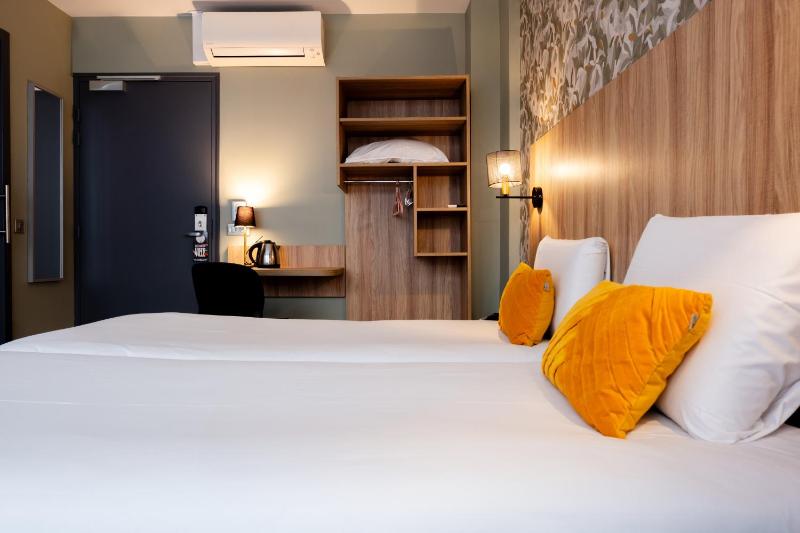 Superior Room - 2 Single Beds image 1