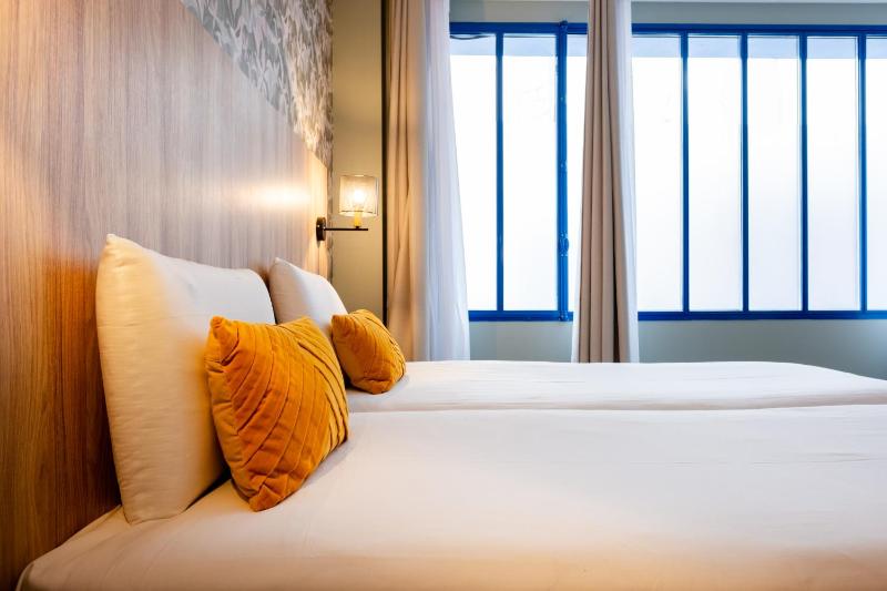 Superior Room - 2 Single Beds image 3