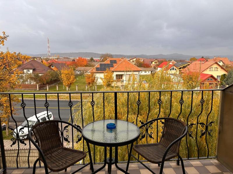 Suite with City View image 3