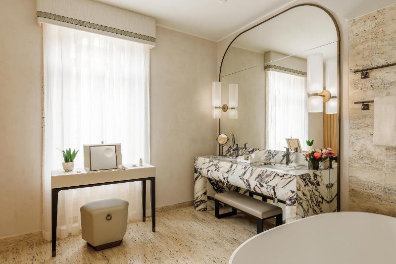 Junior Suite image 4