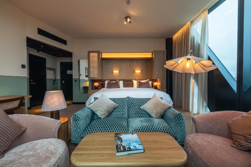 Jacy'z Hotel & Resort - image 7