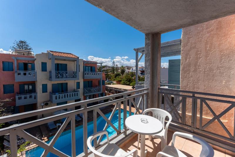 Double Room Garden View (2 Adults + 1 Child) image 3