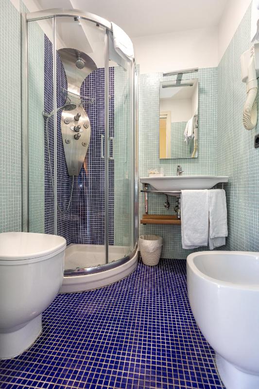 Blurooms - image 44