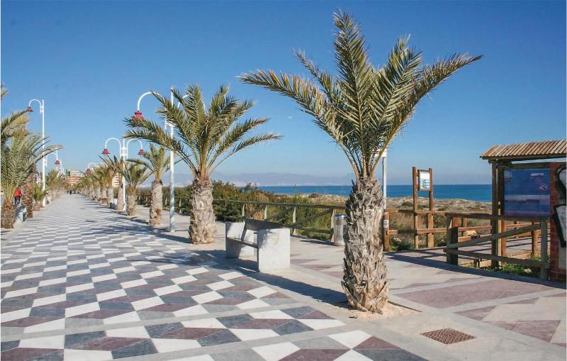 Amazing Home In Gran Alacant - image 37