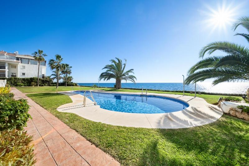 C02 Royal Beach - Apartment - image 8