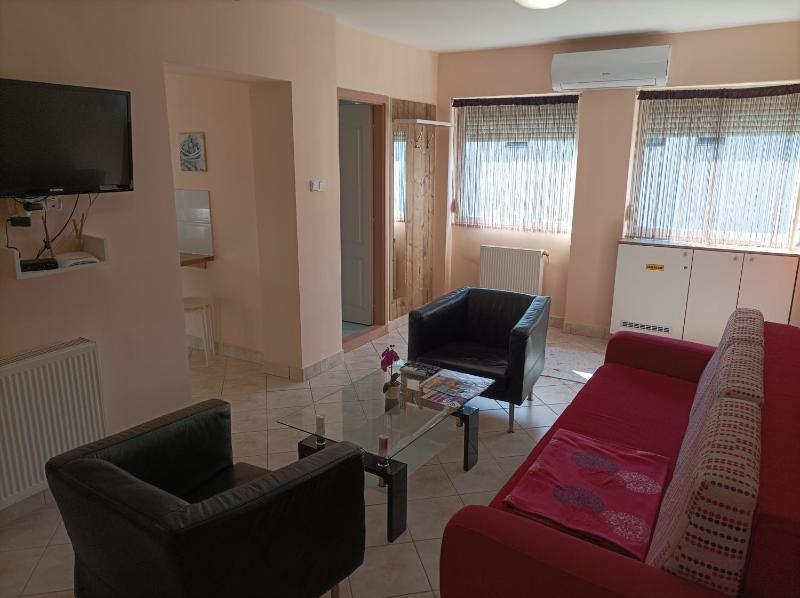 Pandora Pool Apartman - image 22