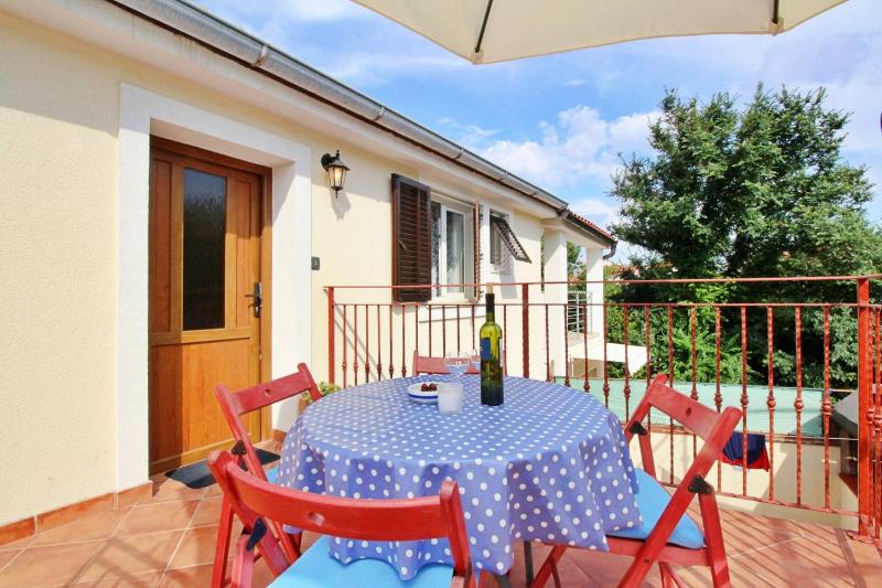 Apartment Bujas - image 19