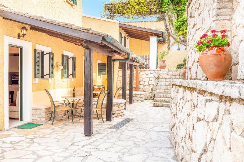 Villa Varvara Kerasia with private pool by DadoVillas - image 22
