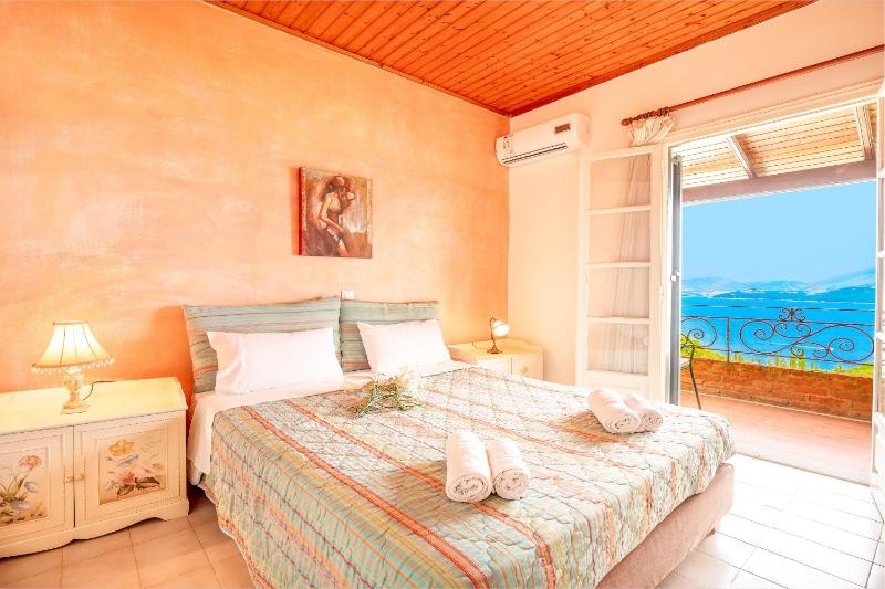 Villa Varvara Kerasia with private pool by DadoVillas - image 20