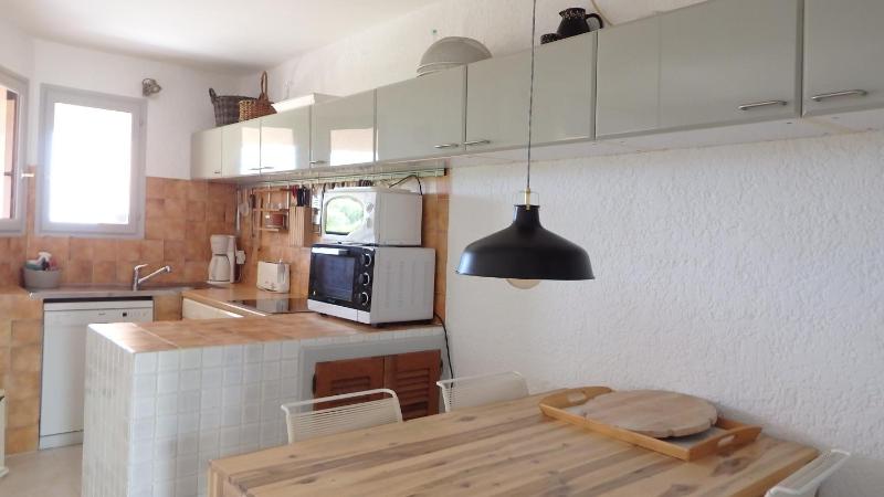 One-Bedroom Mini Villa with Air Conditioning image 2