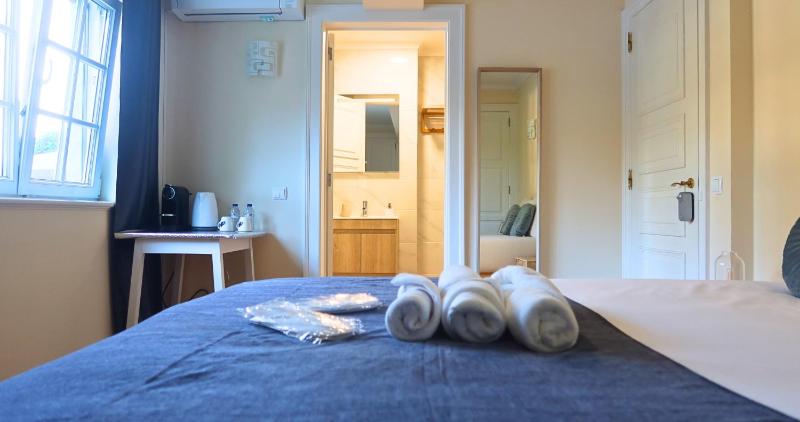 Art 4 You Carcavelos Suites - image 5