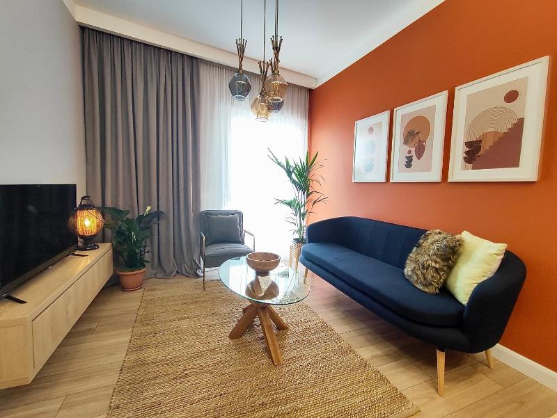 Tirana Premium Apartment with Parking - image 6