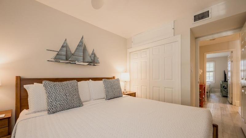 The Cozy Starfish by Last Key Realty - image 17