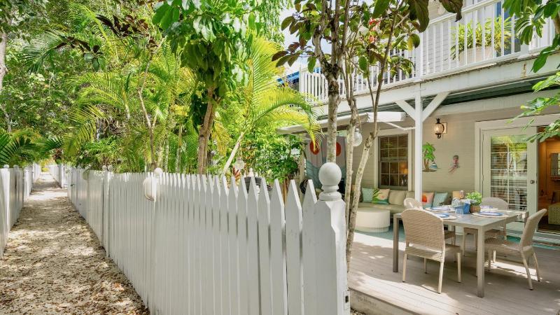 The Cozy Starfish by Last Key Realty - image 20