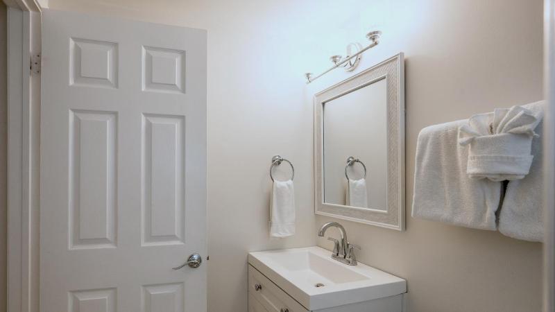 The Cozy Starfish by Last Key Realty - image 2