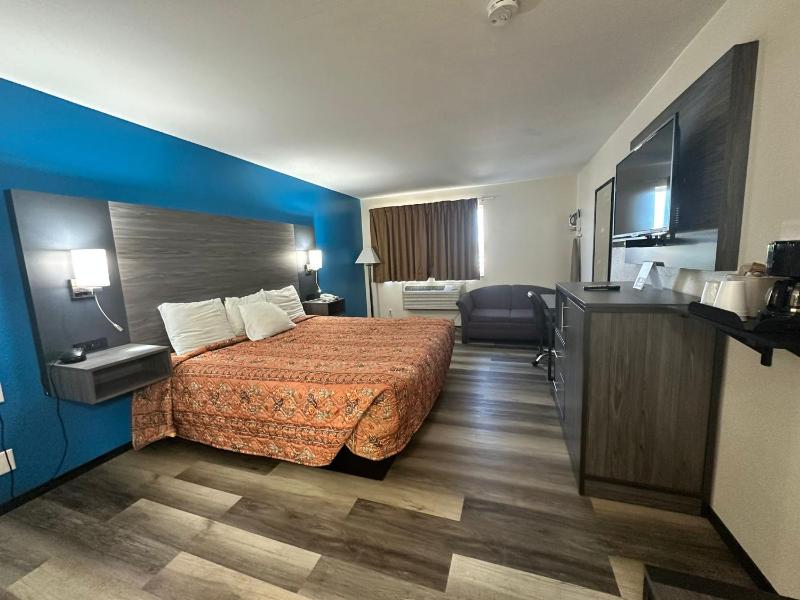 Standard Single Room image 2