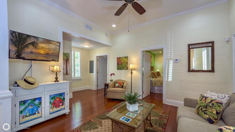 Sweet Home Angelita by Last Key Realty - image 5