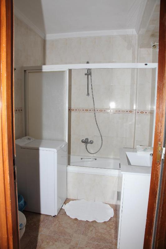 Two-Bedroom Apartment with Frontal Sea View (4-5 Adults) image 2