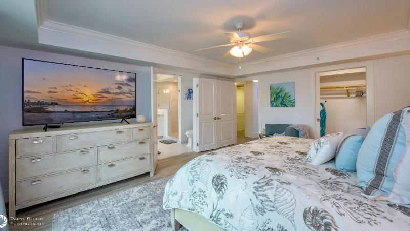 Seaport Sensation by Last Key Realty - image 32