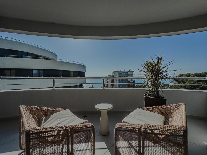 Zins Luxury Rooms - image 7