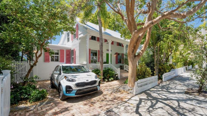 Southernmost Bliss by Last Key Realty - image 9