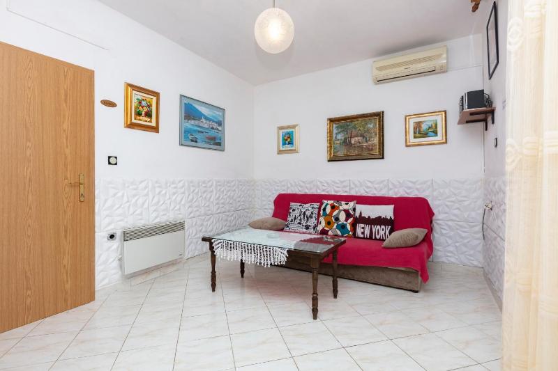 Two-Bedroom Apartment with Terrace and Sea View image 1